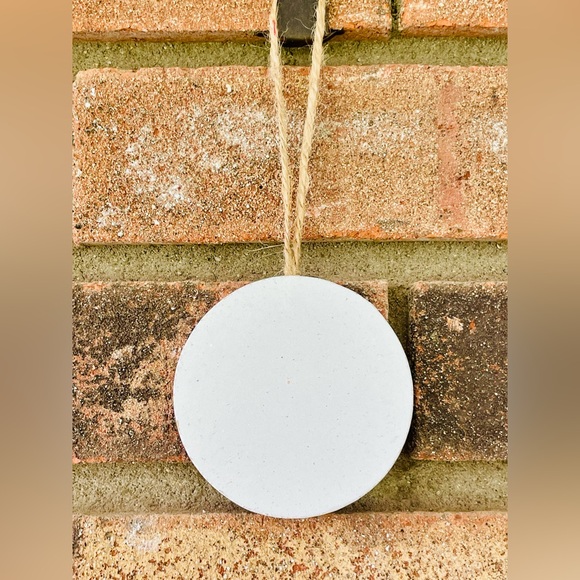 *Dad Round Cardinal Ornament - Picture 3 of 11